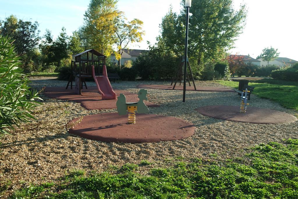 גלארגו-לו-מונטיו Residence Jasses De Camargue מראה חיצוני תמונה